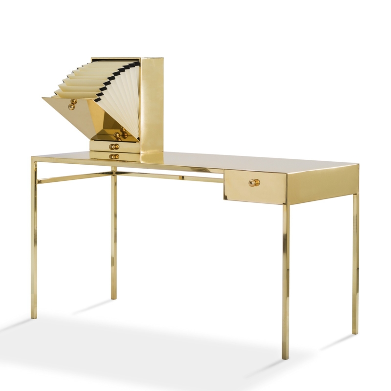Nika Zupanc - Naked Desk