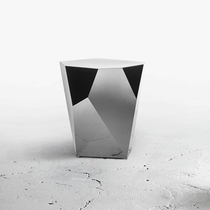 Alexander Lotersztain - QTZ Side Table – Polished