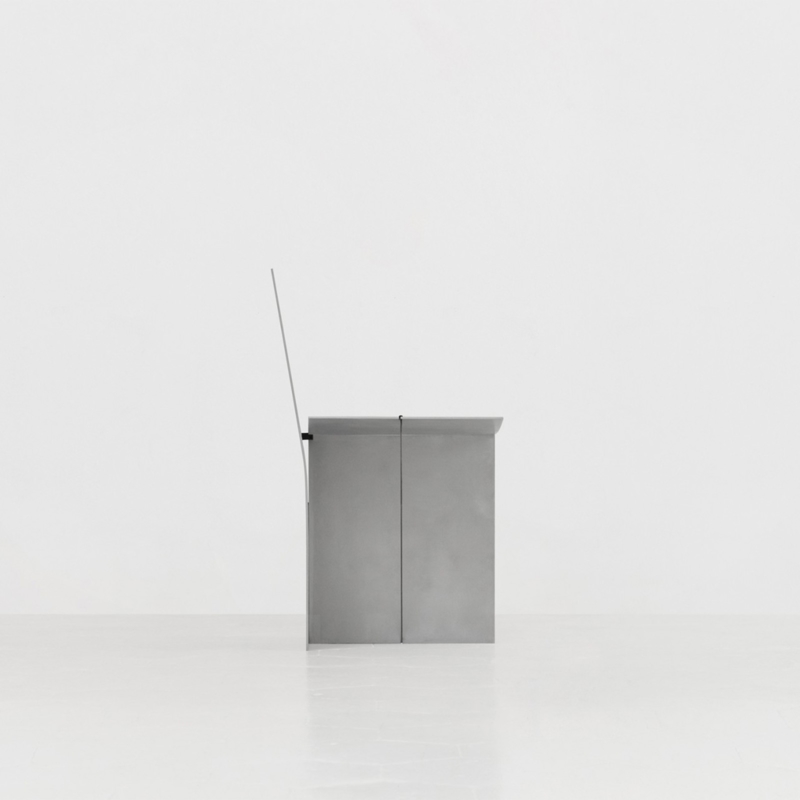 Guglielmo Poletti - Equilibrium Chair
