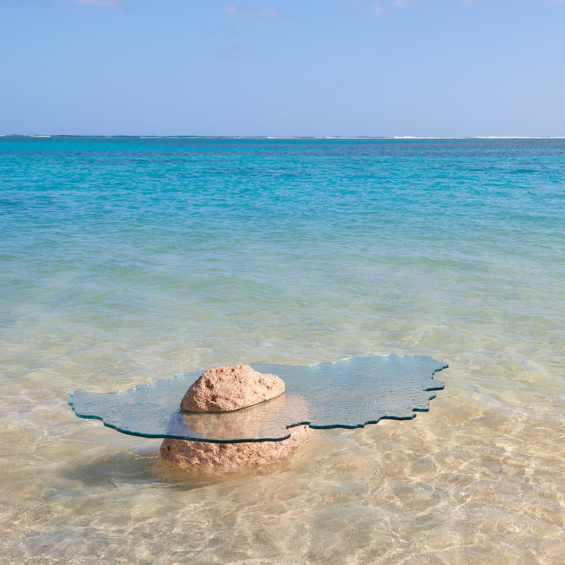 Cypraea - Ile Maurice low table in coral stone