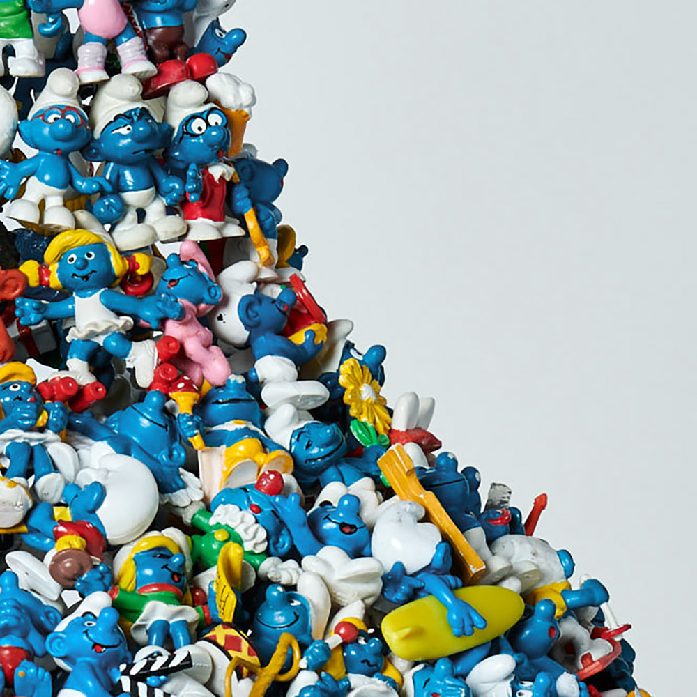 Smurf Vase by Diederik Schneemann Rossana Orlandi