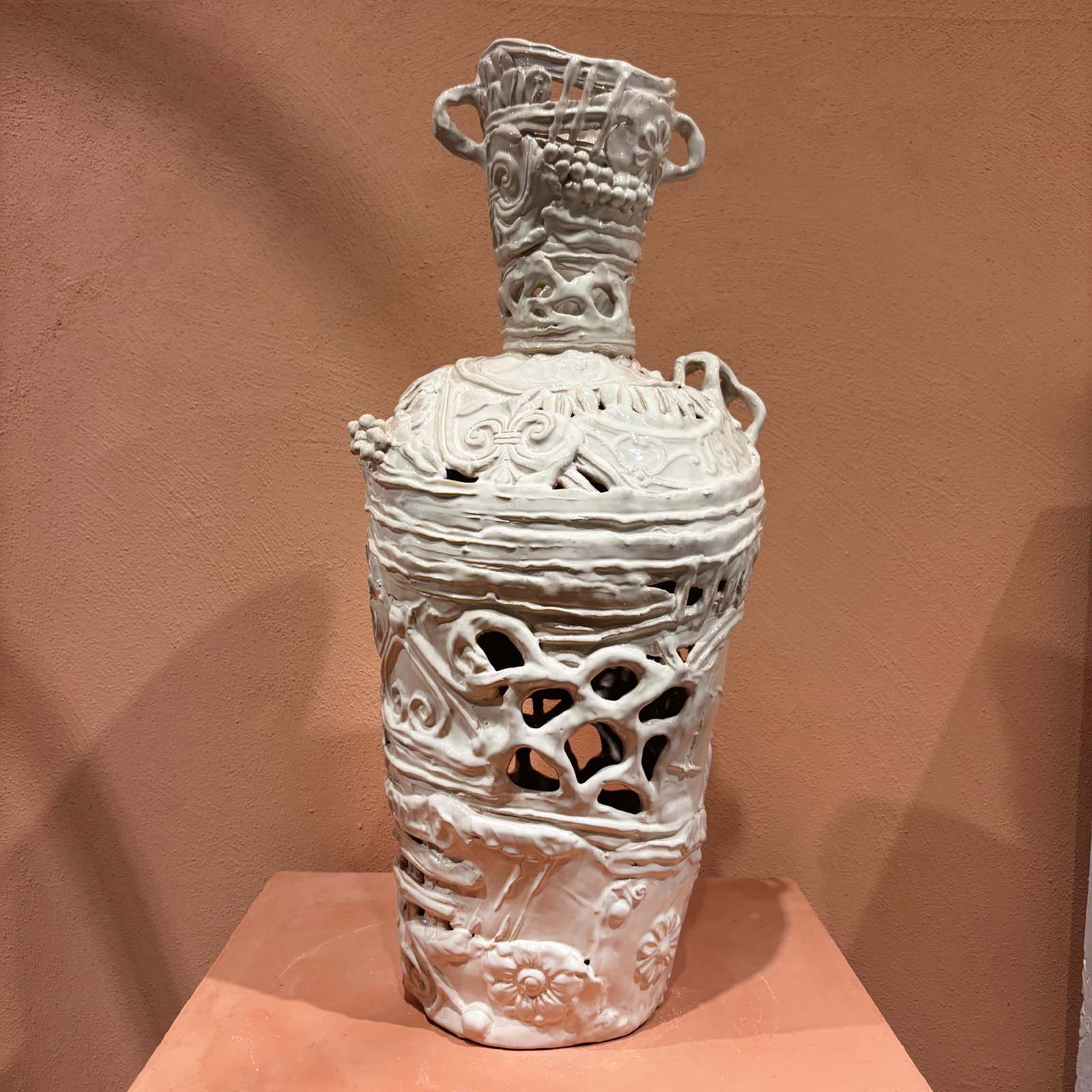 Chiara Berta - Ivory vase