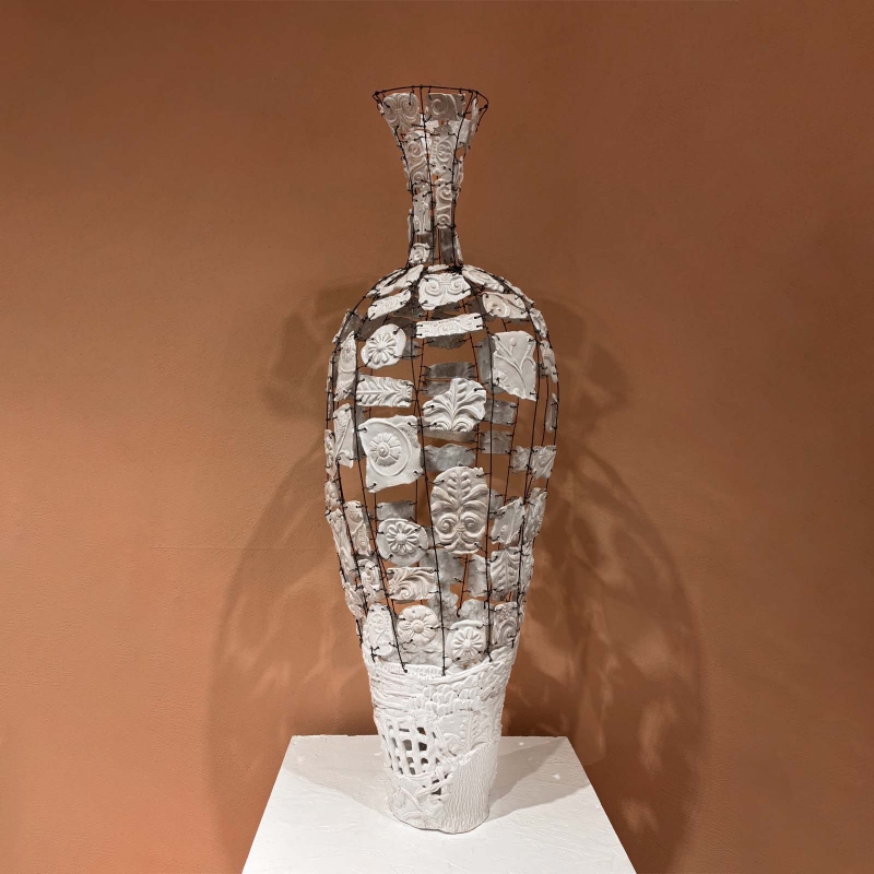 Reconstruction vase medium by Chiara Berta - Rossana Orlandi
