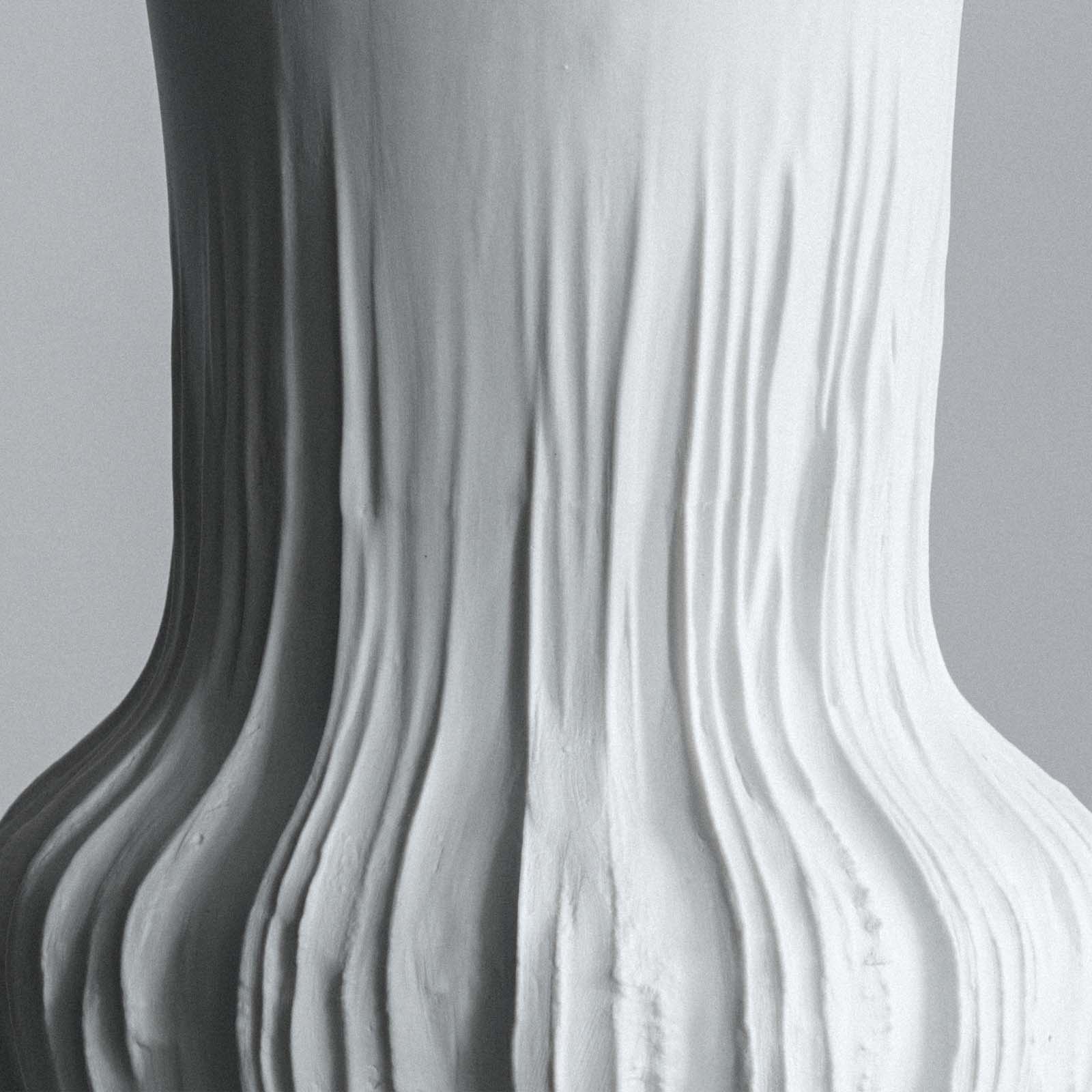 Marek Hanak - KV-01 – Vertical Structure vase