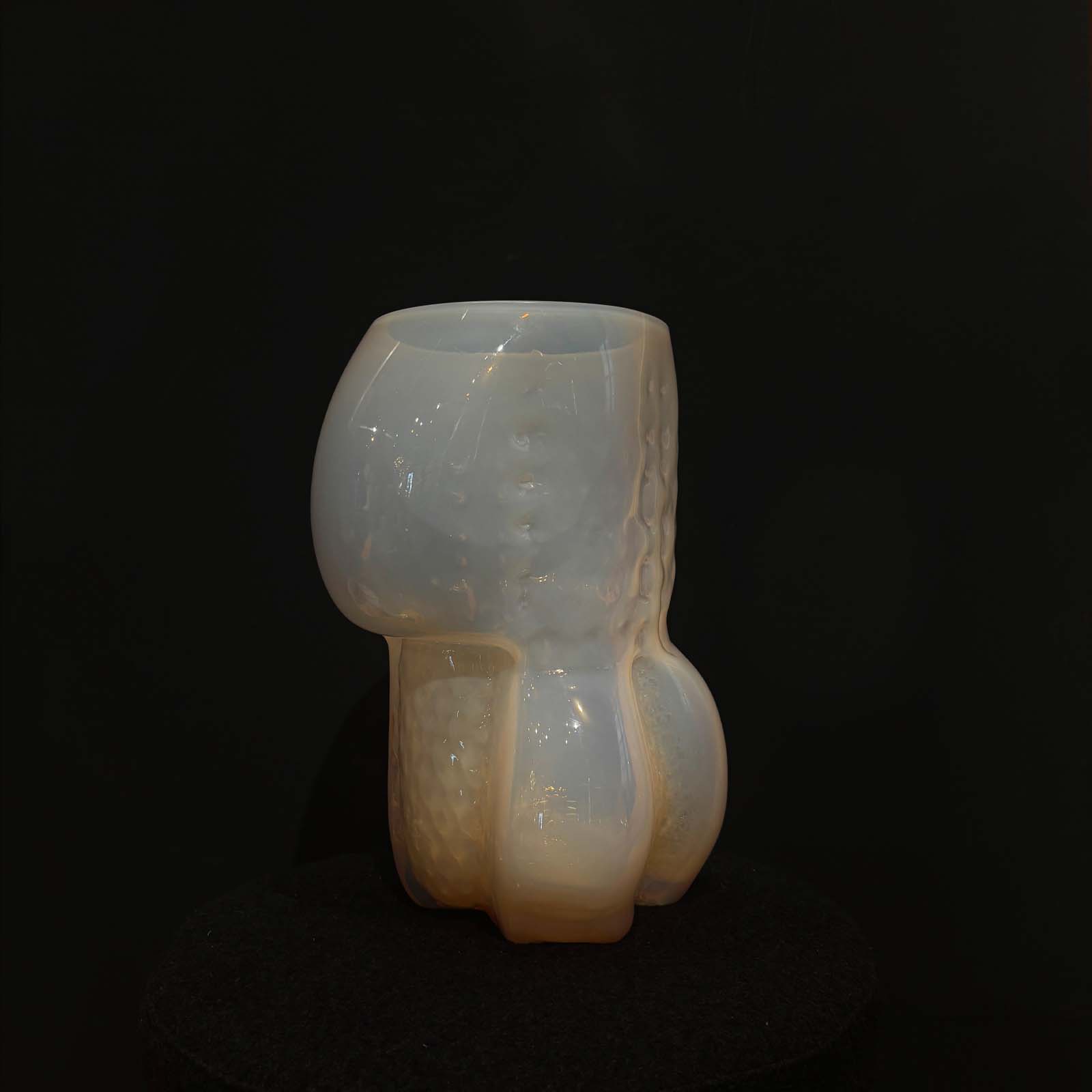Hana Hillerova - Remix vessel M pearl